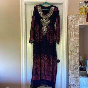 Traditional thobe/abaya dress